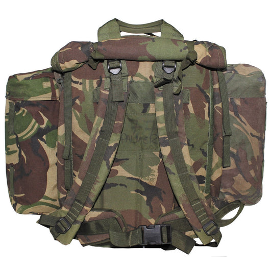 Brit. Rucksack, "Other Arms",Seitentaschen, DPM tarn, gebr.